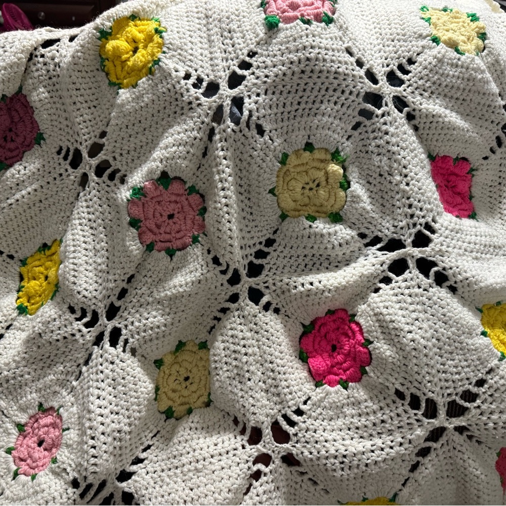 Charming Floral Crochet Quilt - White with Pink, Yellow, and Green Accents